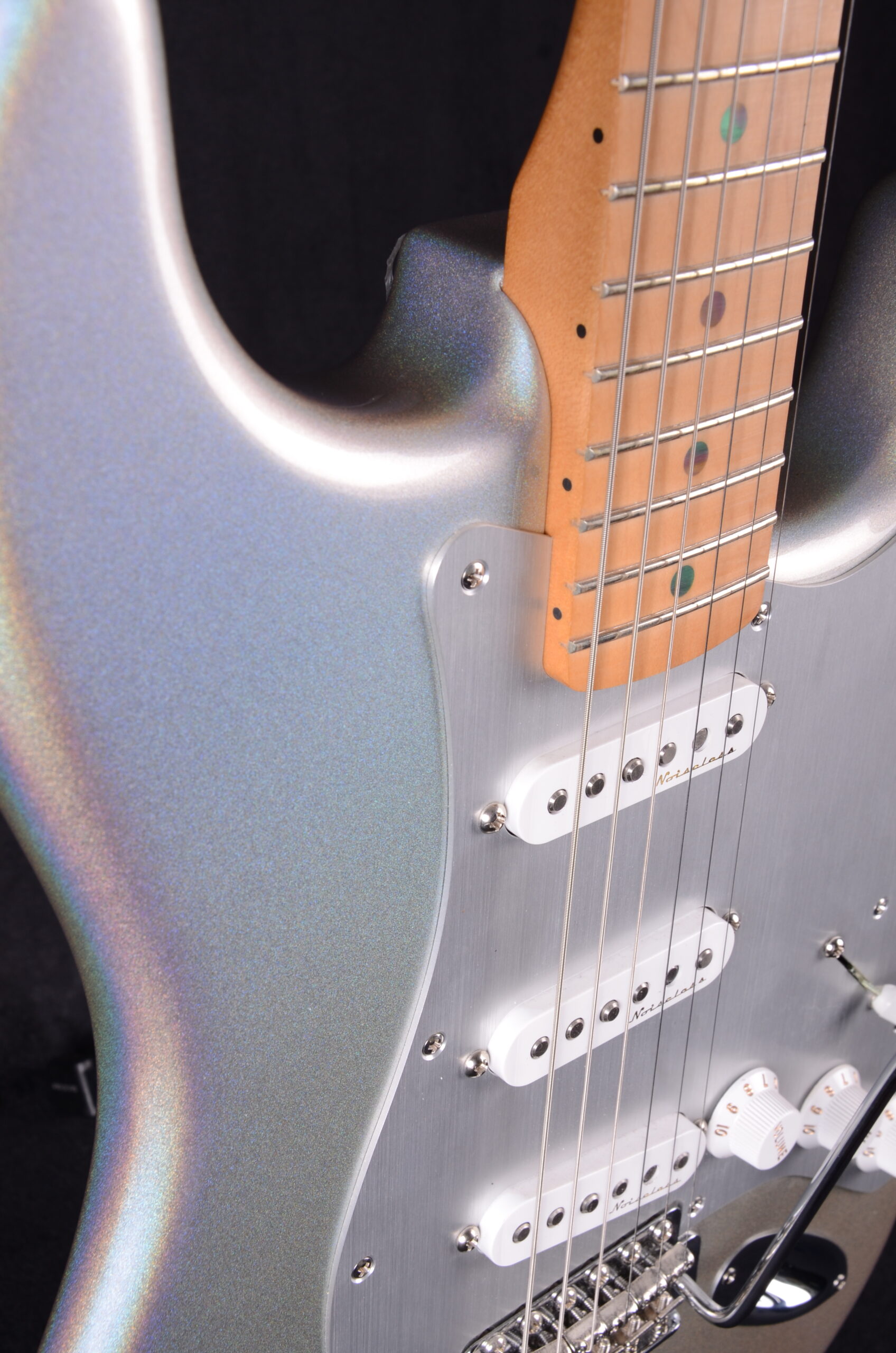 Fender H.E.R. Stratocaster MN Chrome Glow – Bild 6