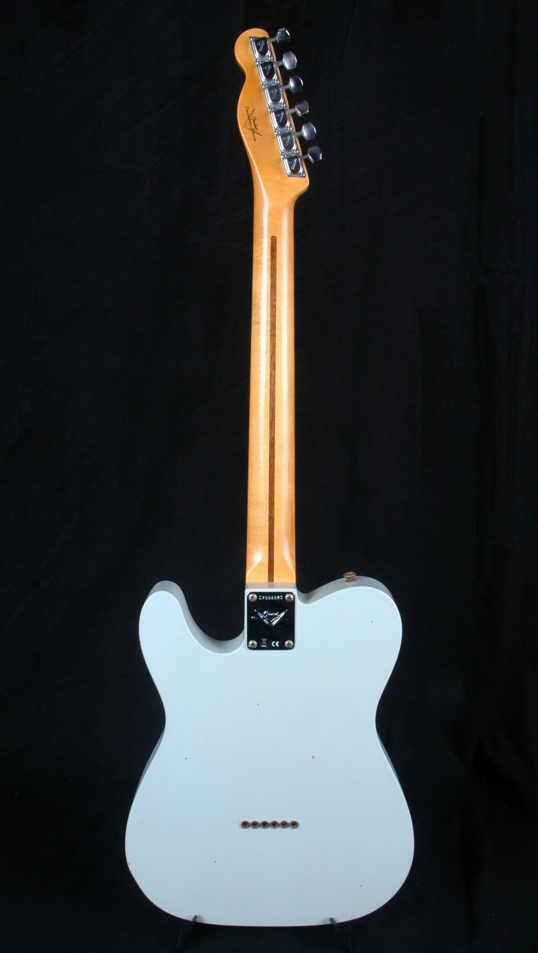 Fender_Custom_1969_Telecaster_Thinline_Journeyman_Relic_Aged_Sonic_Blue_6