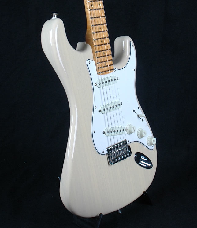 fender_american_custom_stratocaster__mn_vintage_blonde_nos_1