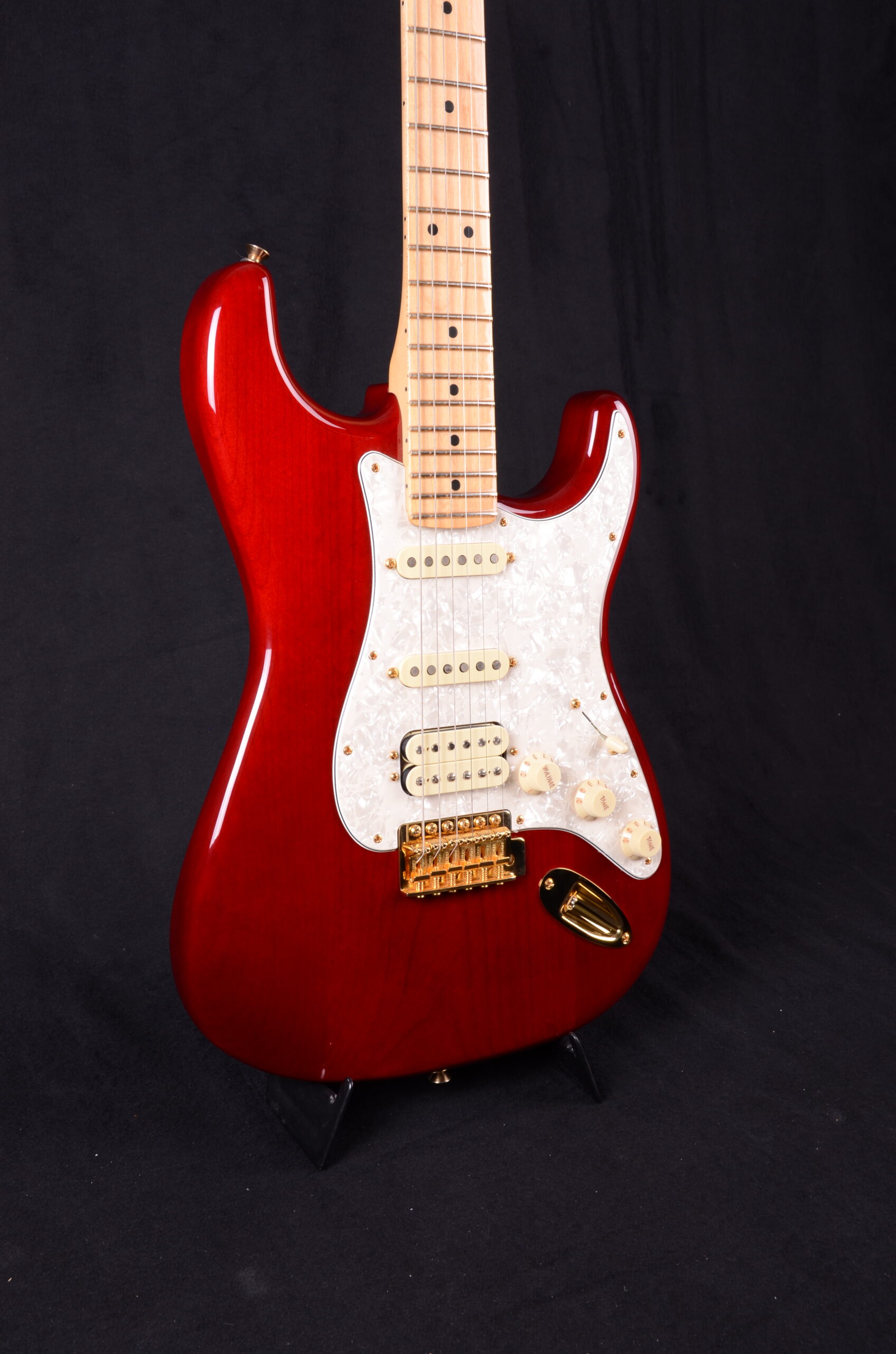 Fender Tash Sultana Stratocaster MN Transparent Cherry
