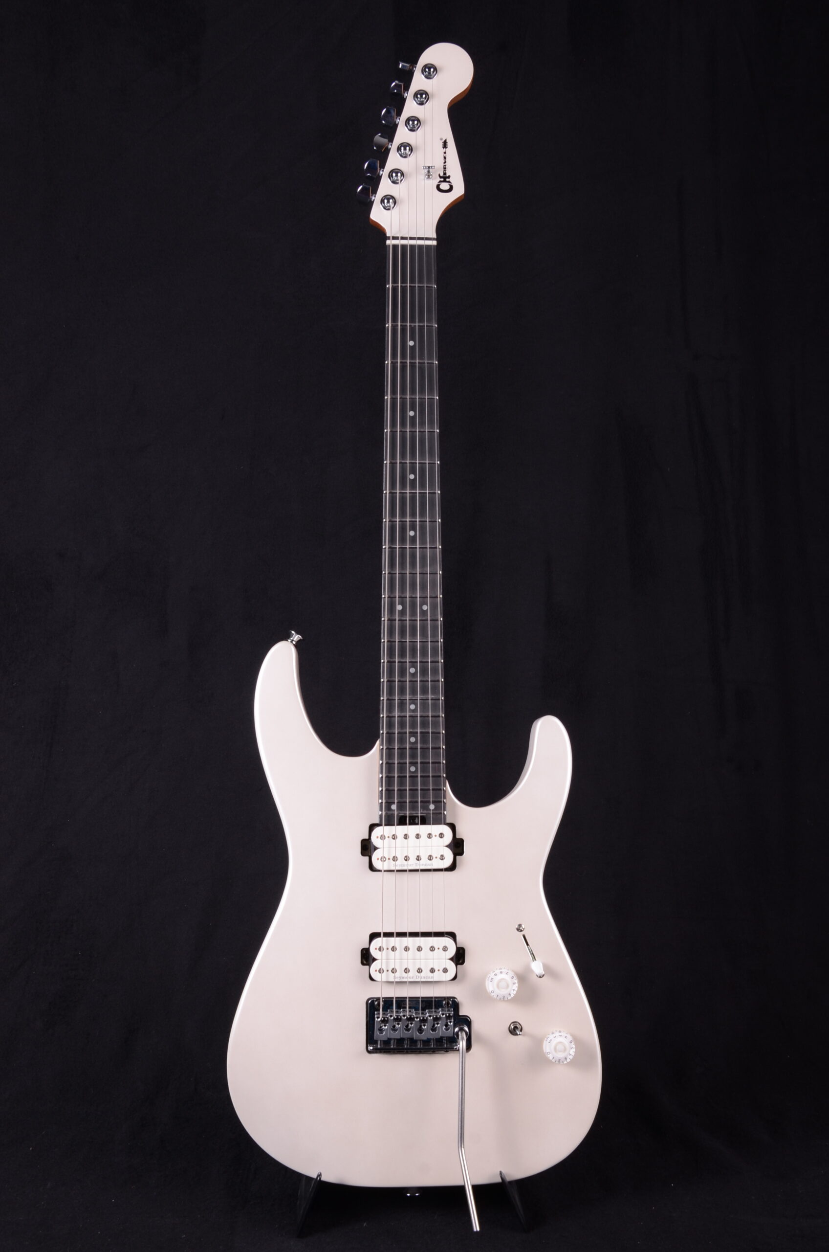 Charvel Pro-Mod Plus DK24 HH 2PT EB Celestial Silk – Bild 4