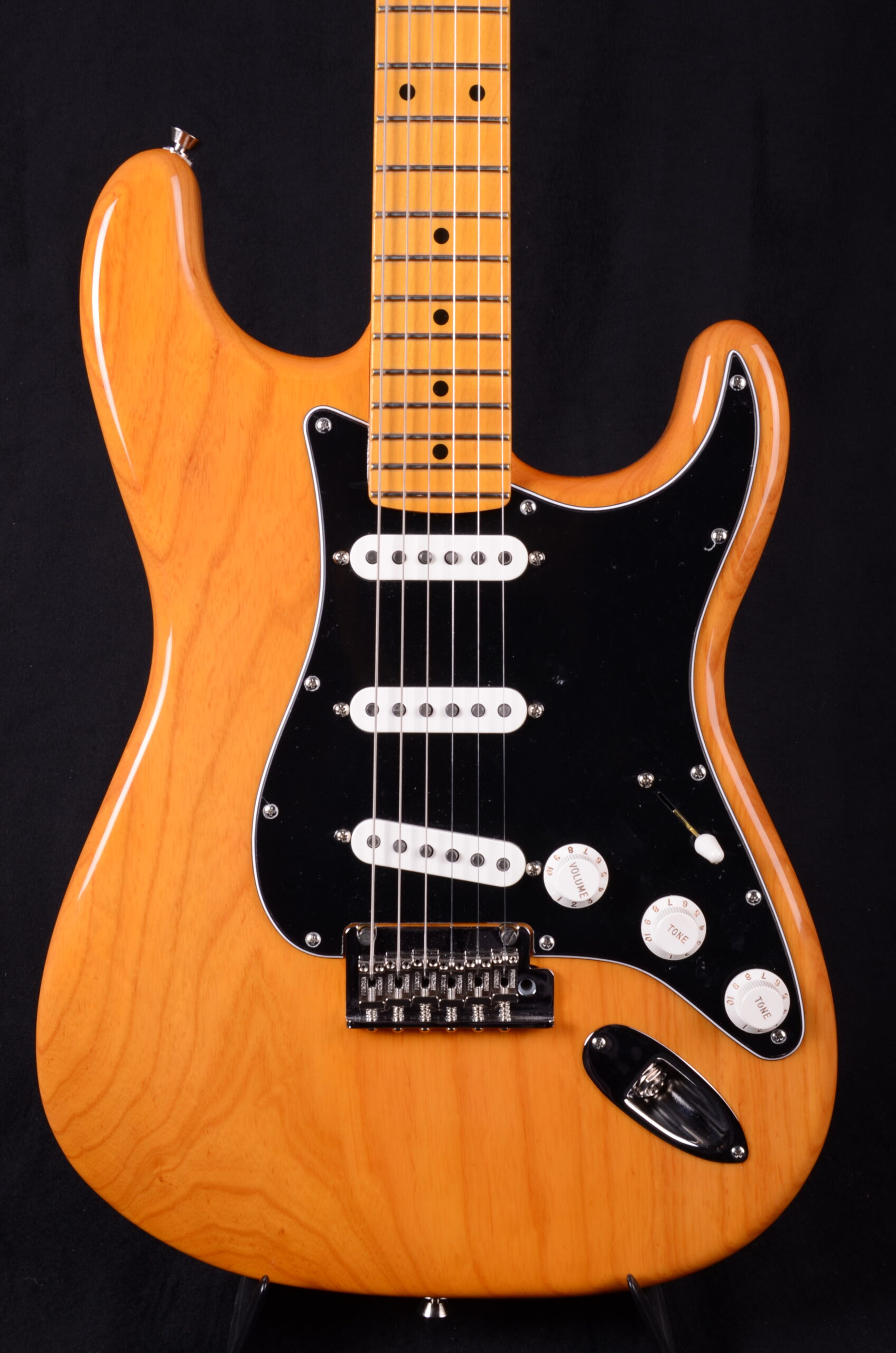 Fender AM Professional Strat MN NAT – Bild 3