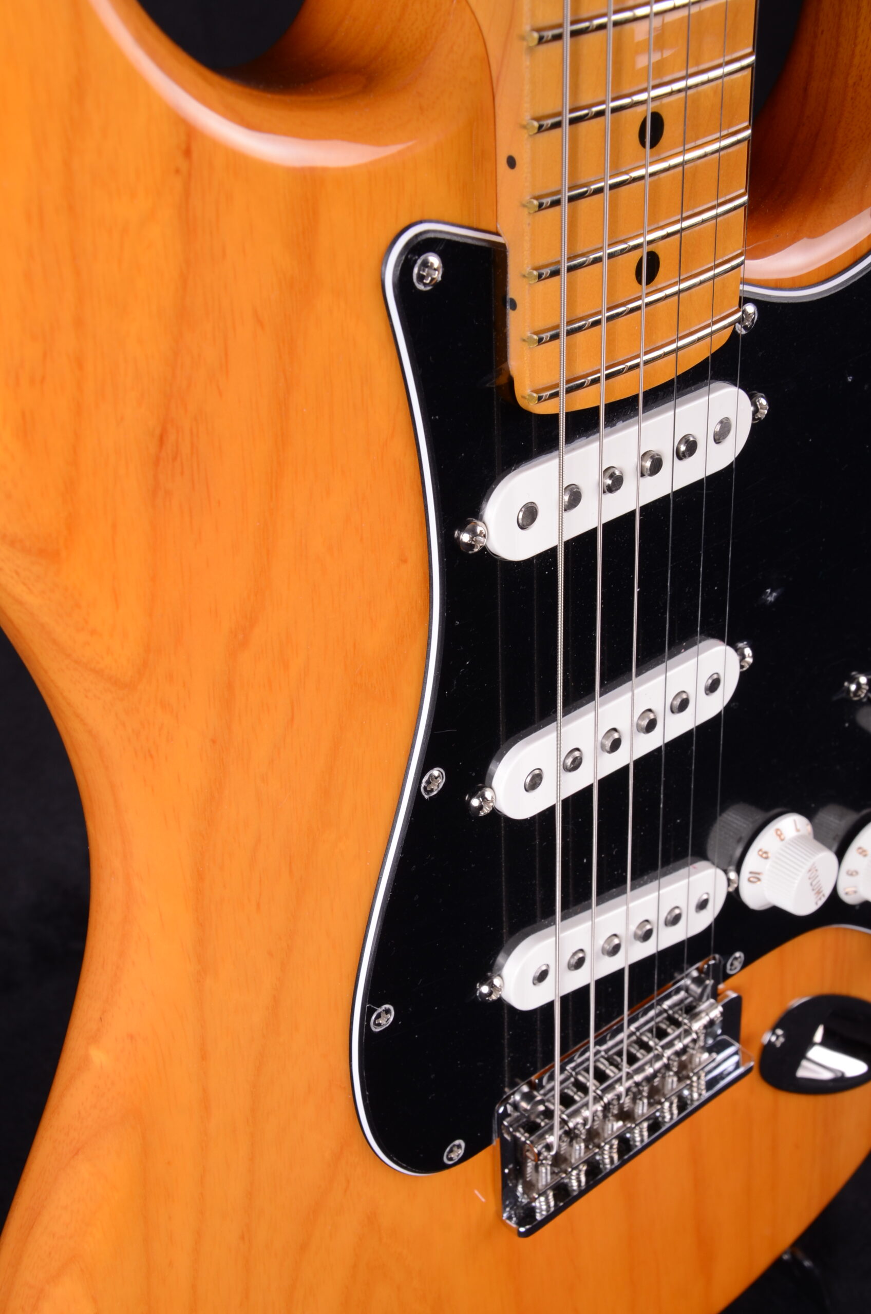 Fender AM Professional Strat MN NAT – Bild 6