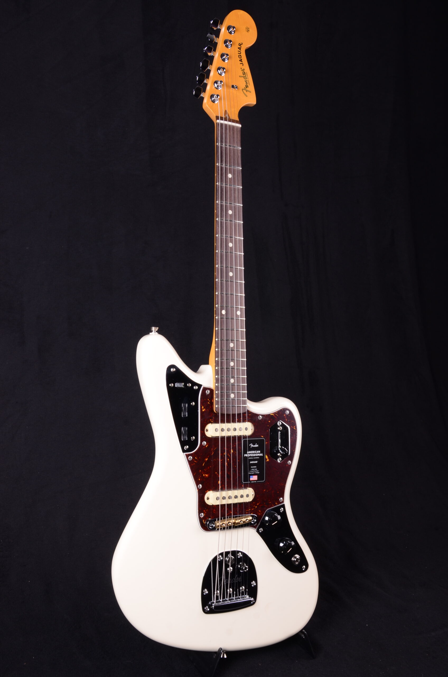 Fender AM Professional Jaguar RW OWT – Bild 2