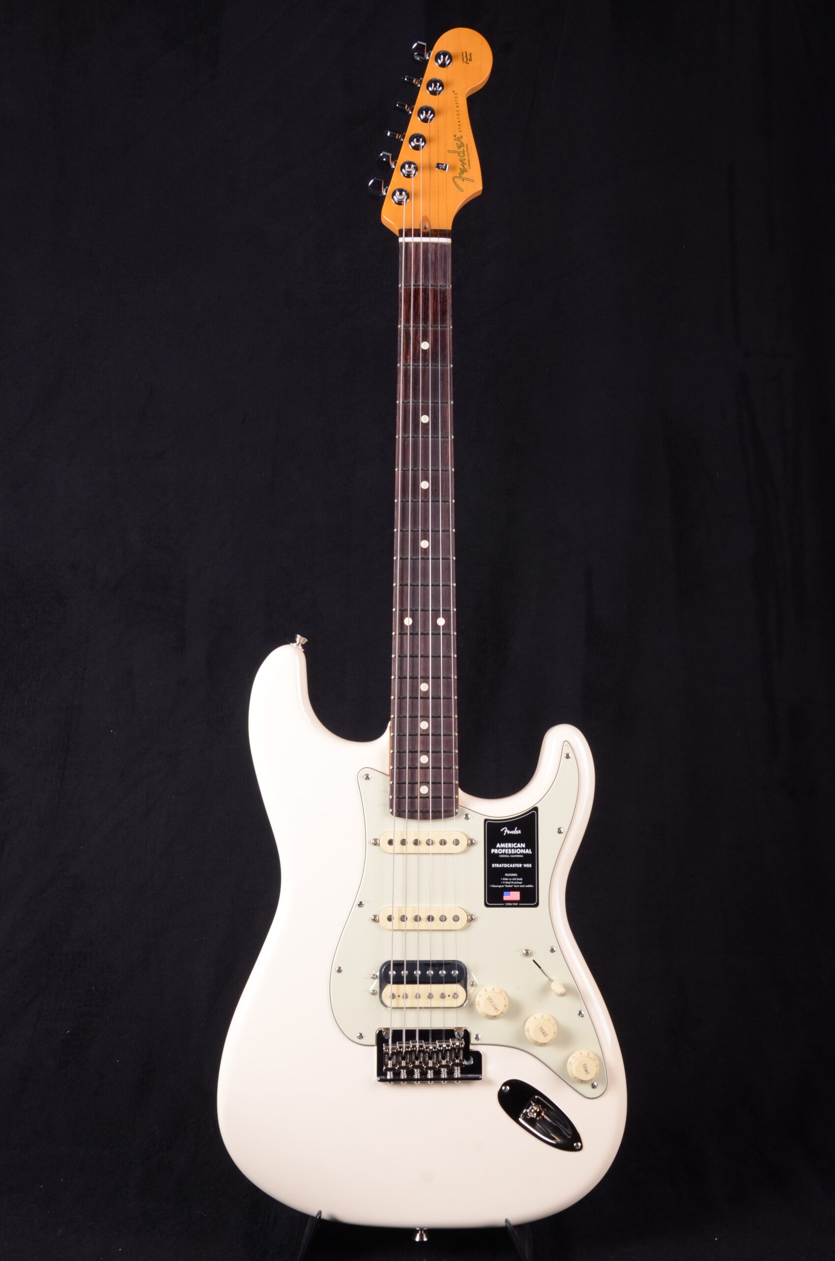 Fender AM Professional Strat HSS RW OWT – Bild 4