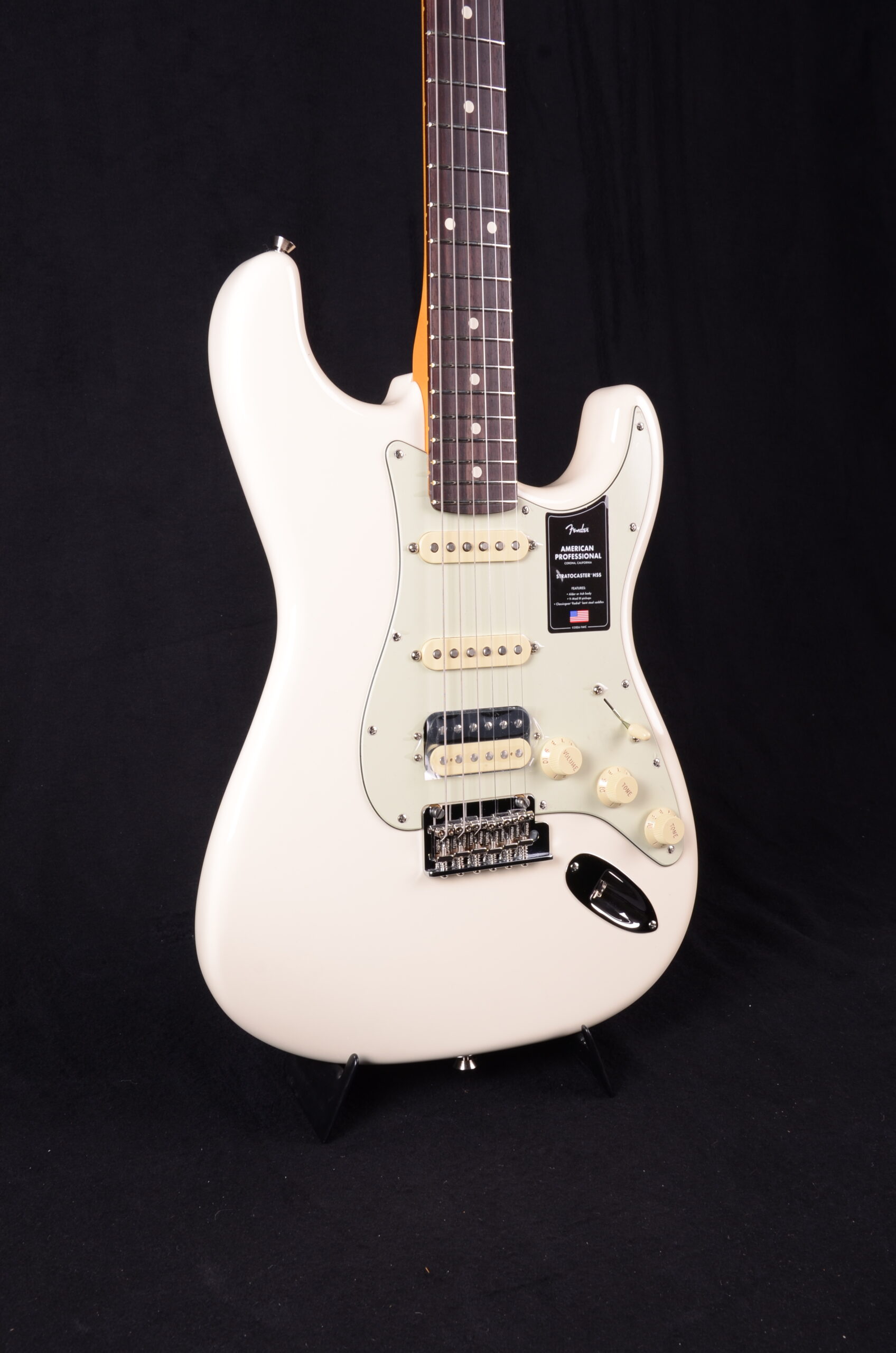 Fender AM Professional Strat HSS RW OWT