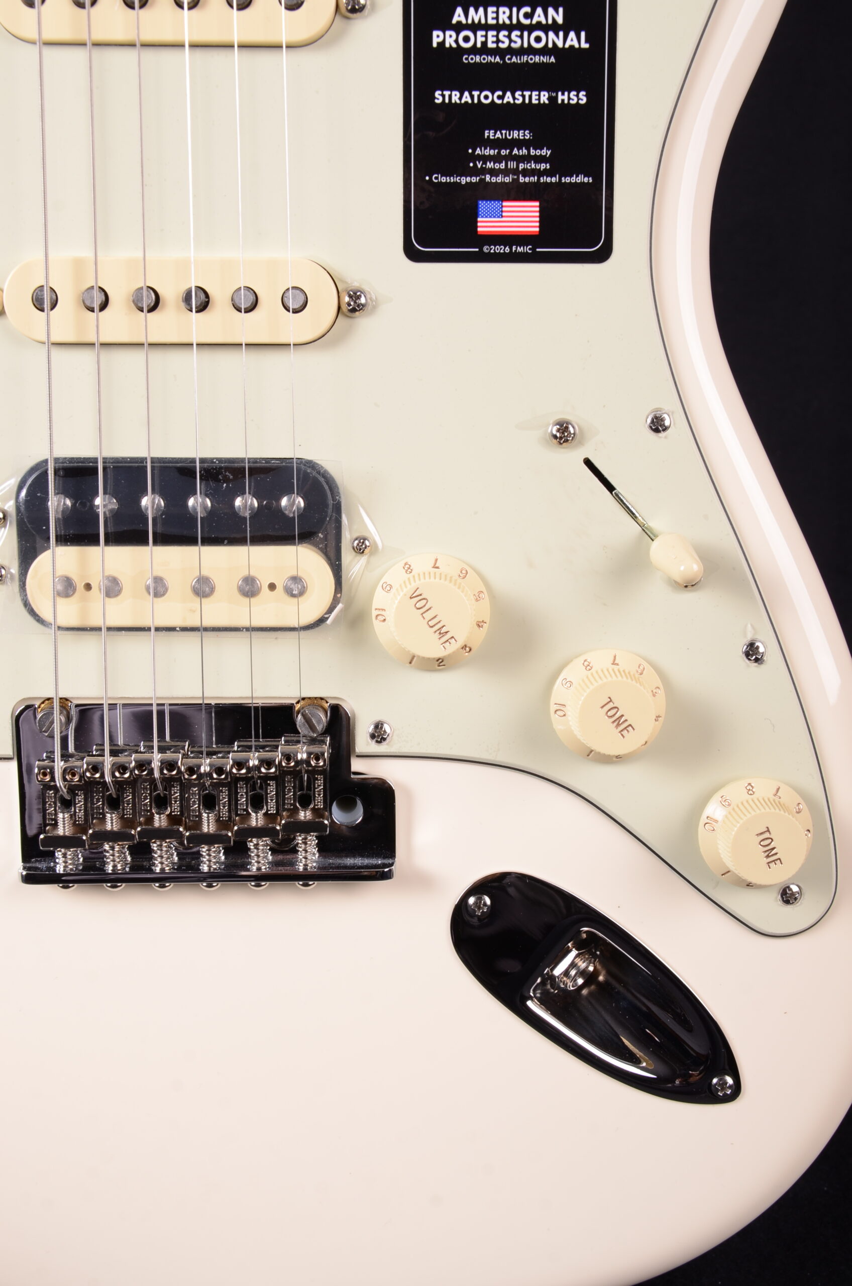 Fender AM Professional Strat HSS RW OWT – Bild 7