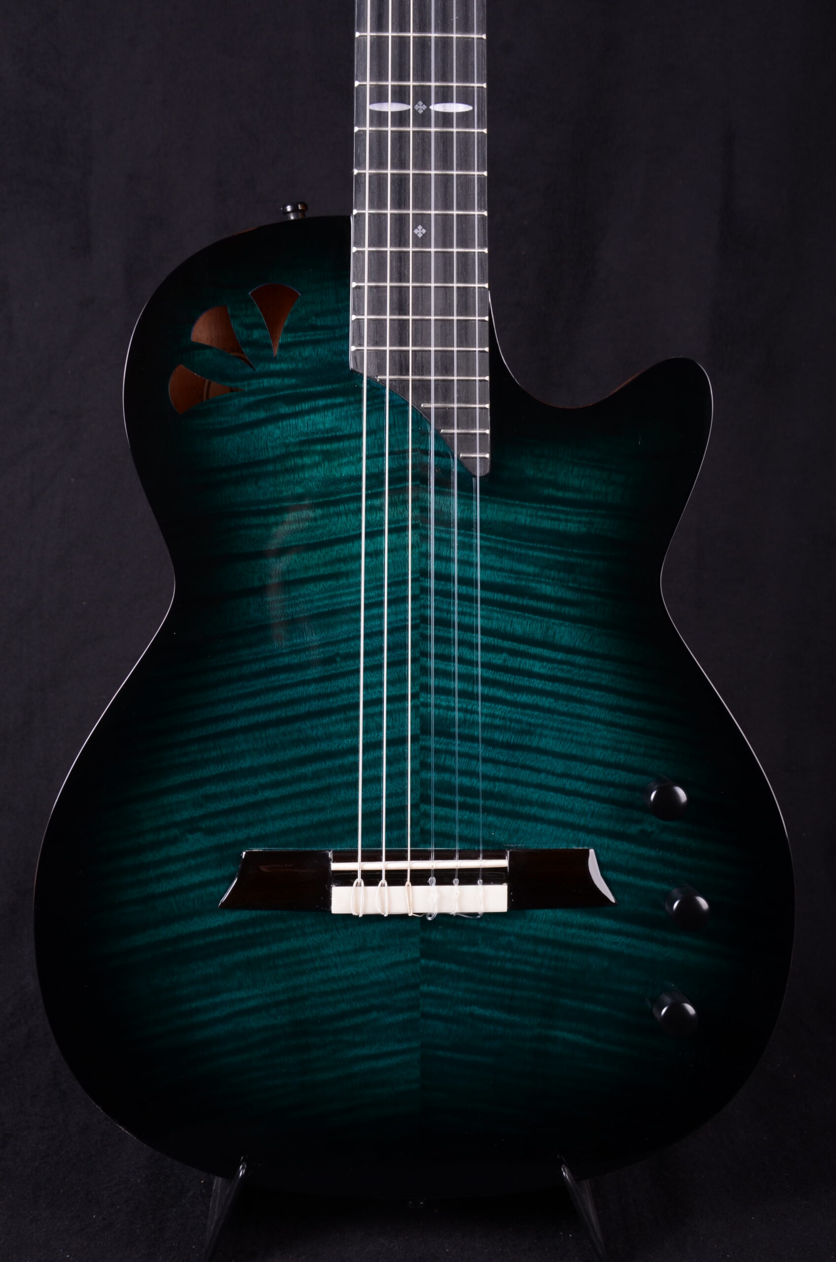 Maravilla M66 Stage Blue Crossover Guitar – Bild 3