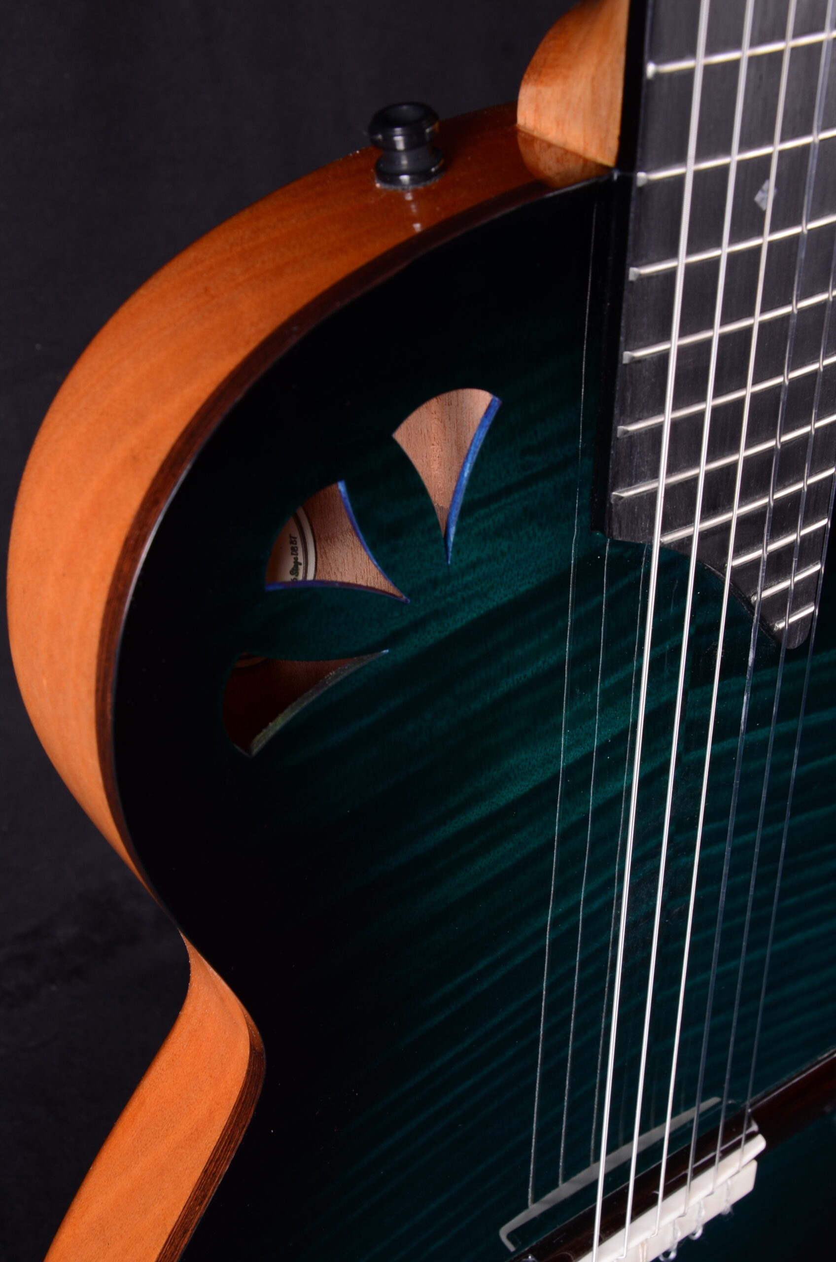 Maravilla M66 Stage Blue Crossover Guitar – Bild 6