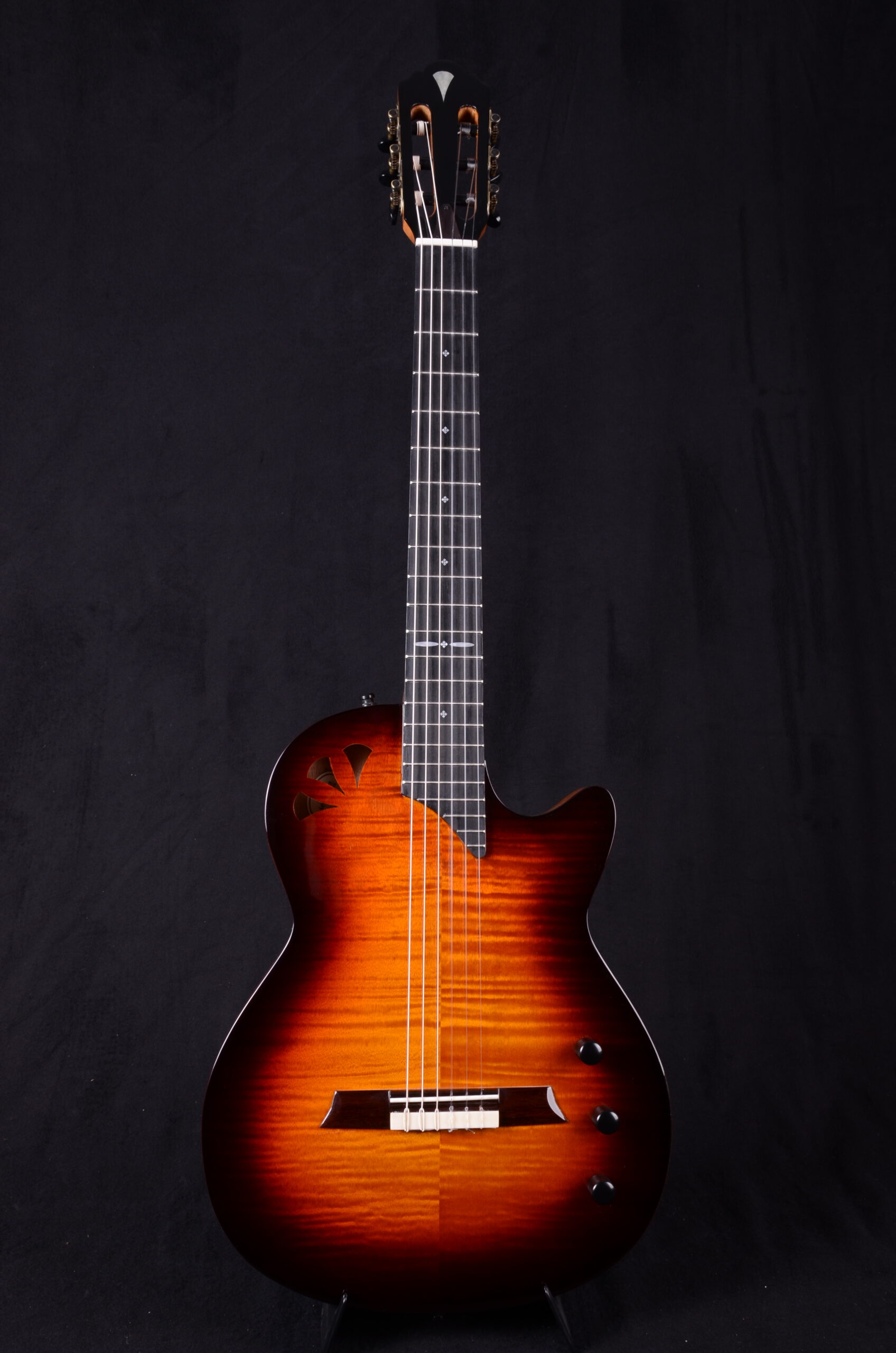 Maravilla M66 Stage Sunburst Crossover Guitar – Bild 4