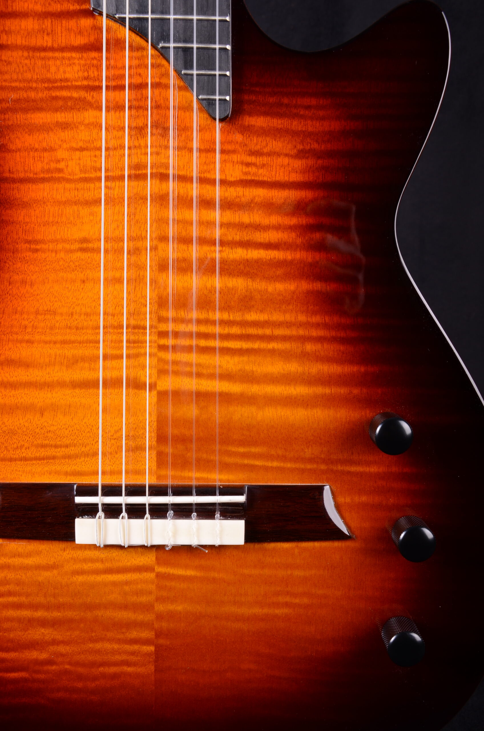 Maravilla M66 Stage Sunburst Crossover Guitar – Bild 7